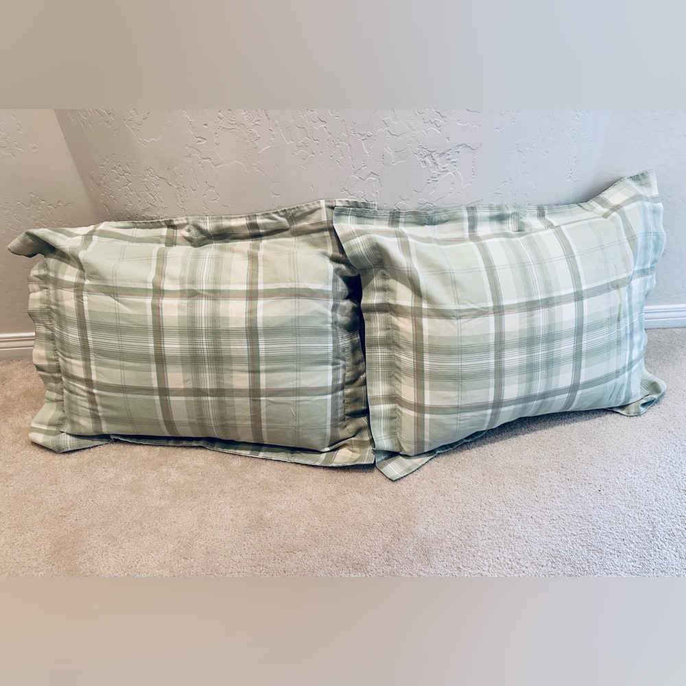 Two Standard Size Plaid Pillow Shams in Green and White